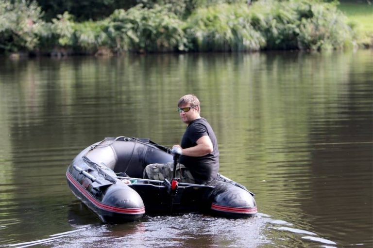 a-young-man-going-fishing-on-an-inflatable-boat-with-trolling-motor-768x512.jpg